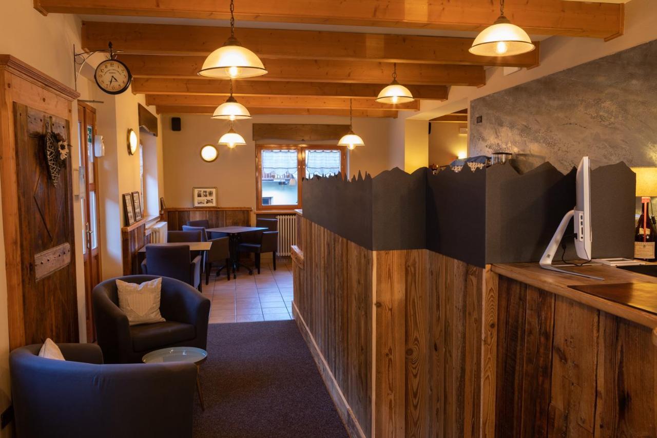 Mont Velan Chambres & Restaurant Saint-Oyen Exteriér fotografie
