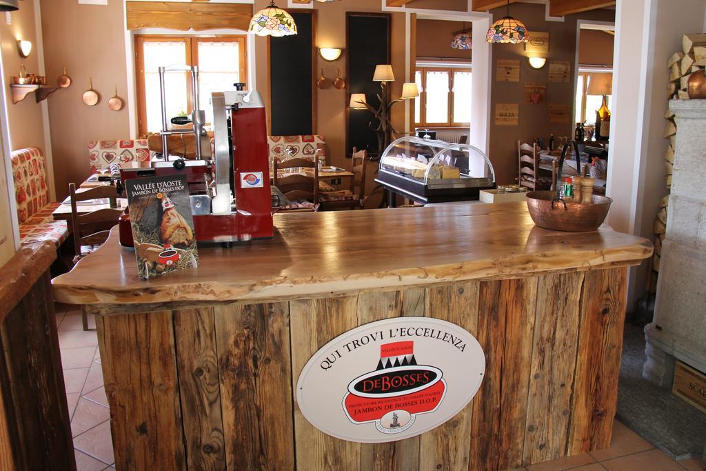 Mont Velan Chambres & Restaurant Saint-Oyen Exteriér fotografie