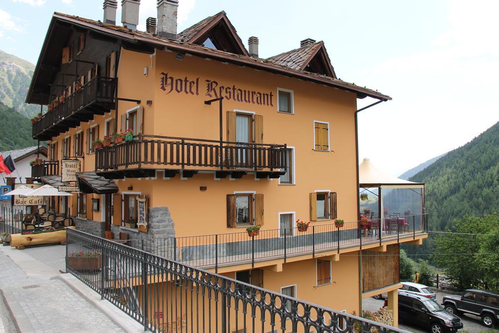 Mont Velan Chambres & Restaurant Saint-Oyen Exteriér fotografie